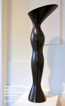 Sevres, Jean Arp.JPG